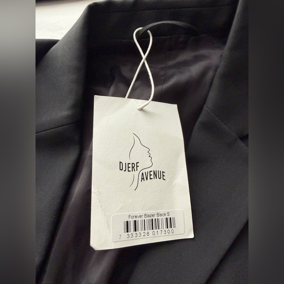 Djerf Avenue Forever Blazer in Black - Picture 6 of 16